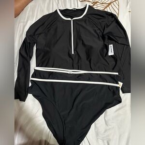 Brand new 2 piece swim suit